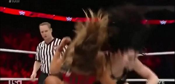  Nikki Bella vs Paige. Raw 3 2 15.